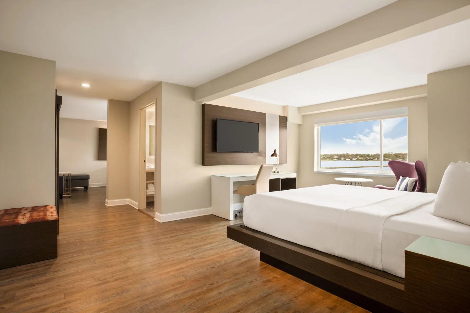 Wyndham Newport Hotel Middletown Exterior foto